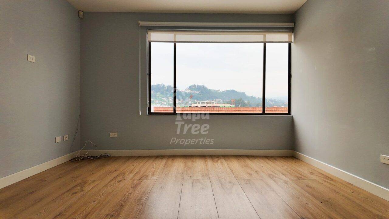 Spectacular 1-Bedroom Penthouse with Panoramic City and Mountain Views