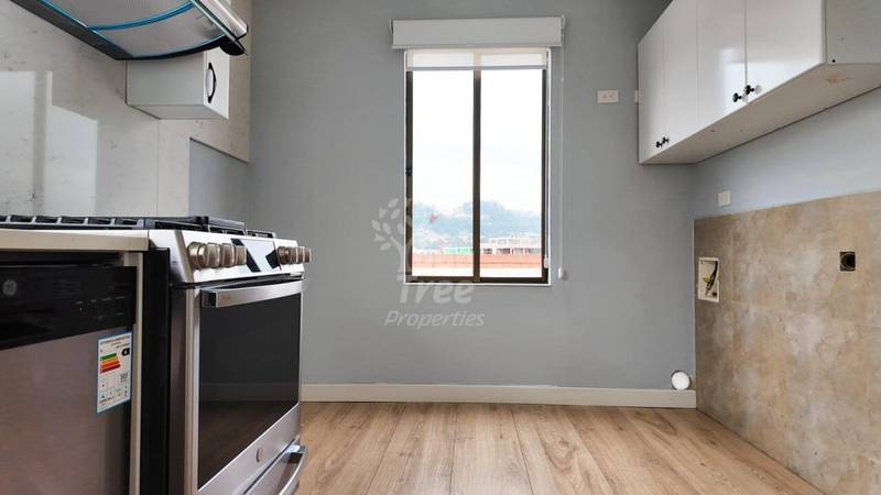 Spectacular 1-Bedroom Penthouse with Panoramic City and Mountain Views
