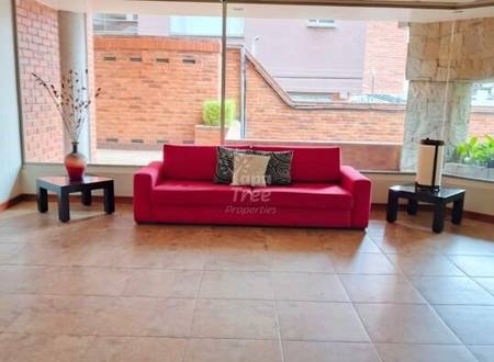 Stunning 2-Bedroom Apartment with Mountain Views in Los Colibríes, Cuenca