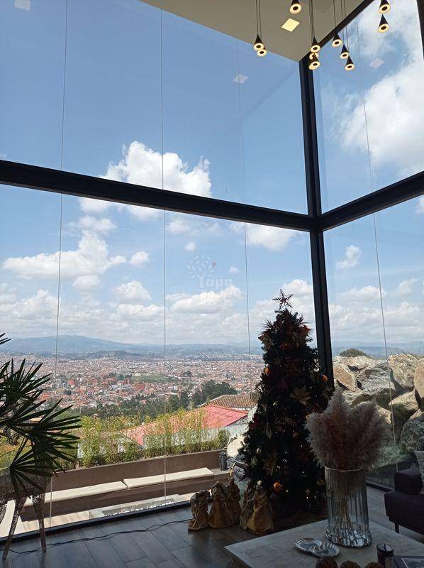 Stunning 4BDR Modern House in Turi with Panoramic Views of the City