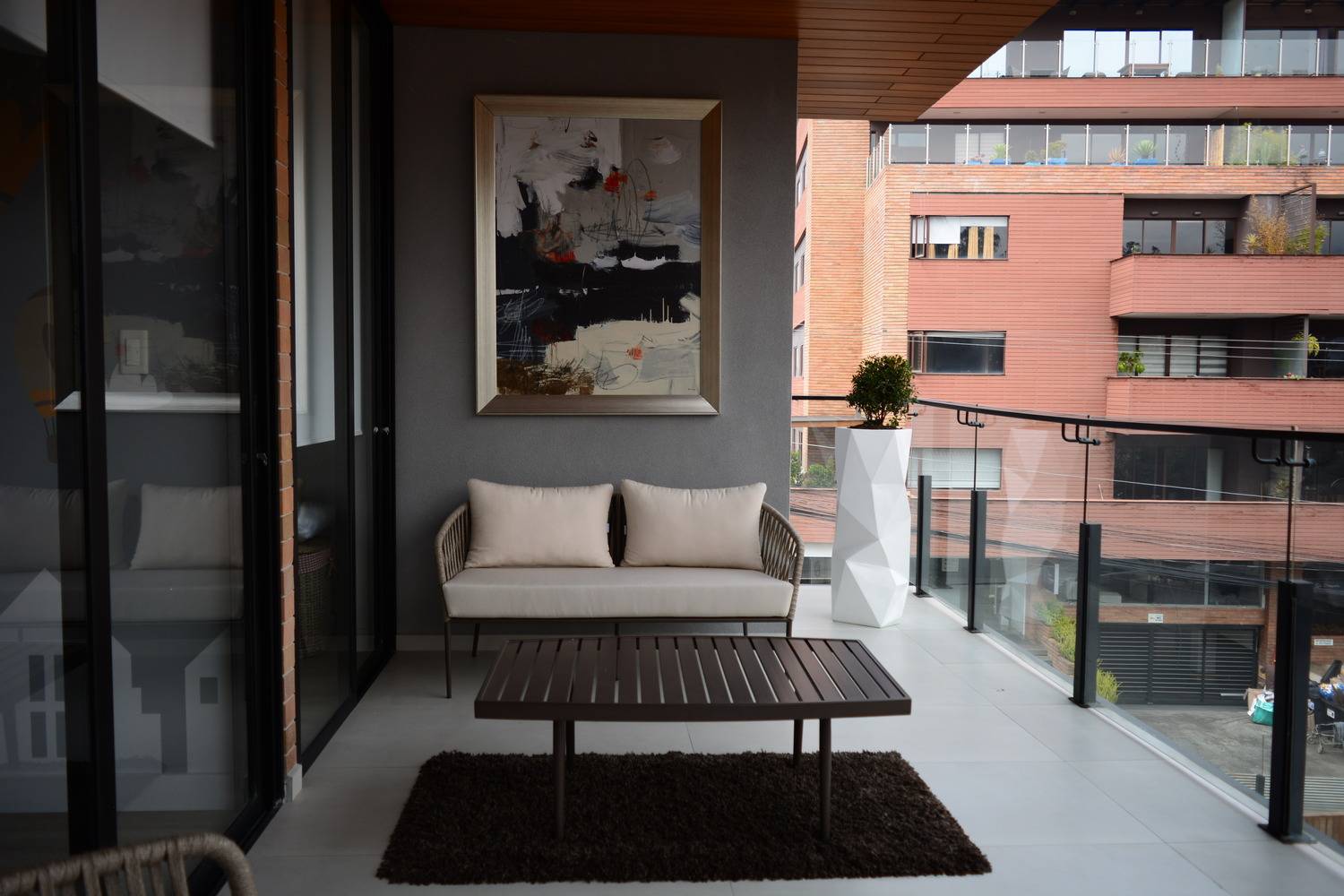 Bright 3 Bedroom Apartment in Puertas del Sol