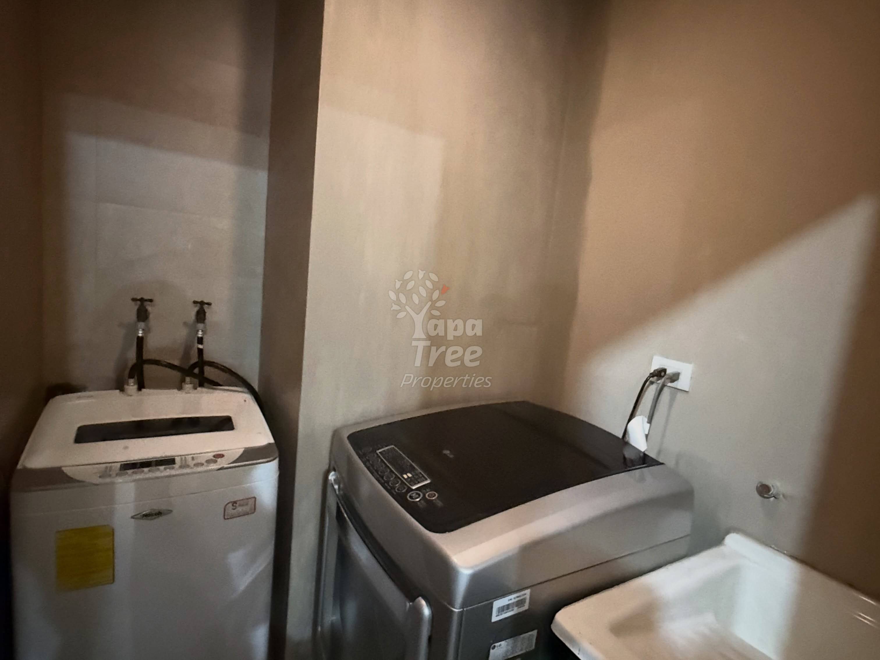 Walkable Living Near the Tram - 3 bed Apartment
