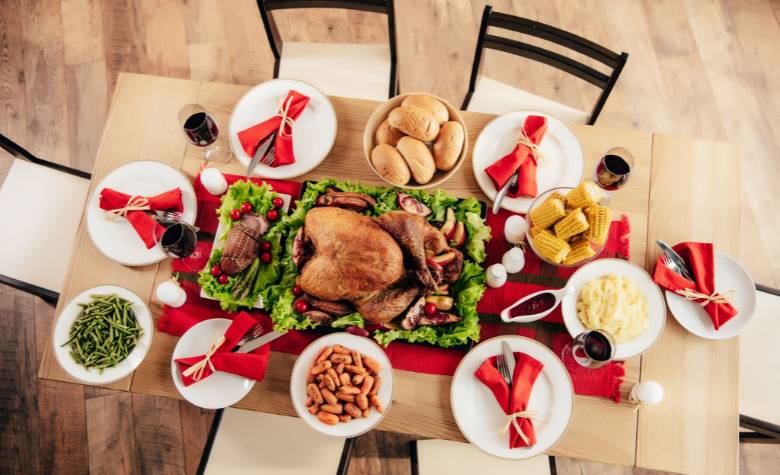 5 Of Cuenca's Best Thanksgiving Meal Options (& 1 Bonus Option)